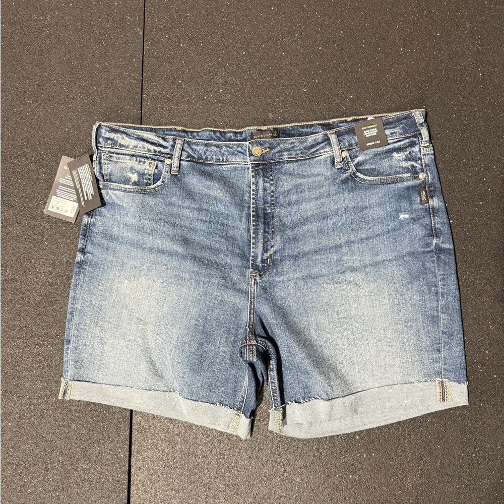 Silver Jeans Co. – High Rise Denim Shorts (New with Tags)